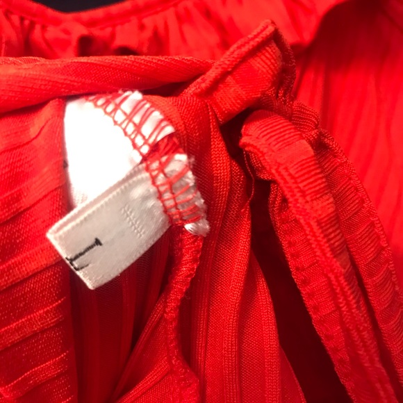 Red crop top - Picture 4 of 4